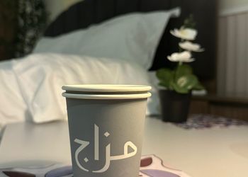 استديو بسرير ماستر وجلسة جانبية 