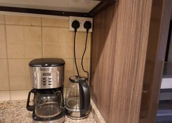 شقة بصالة مريحة وغرفتين نوم 
