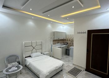 استديو هادئ بدخول ذاتي للرجال فقط