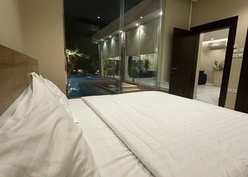 شاليه بمسطح اخضر