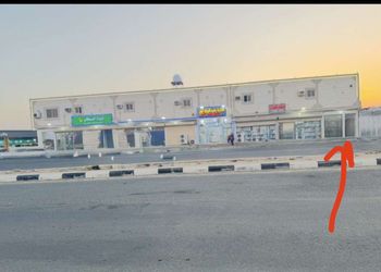 استديو بسرير ماستر وجلسة جانبية