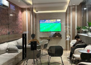 استديو بأثاث مريح وبسيط 