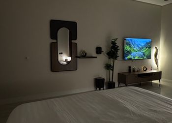استديو بسرير ماستر وجلسة جانبية 