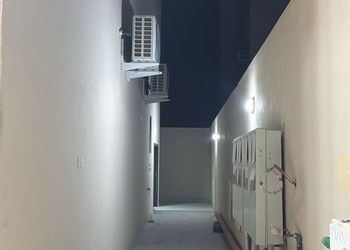 غرفه وحمام ومطبخ 