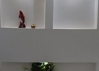 استراحة بمسبح العاب مائية وجلسة 