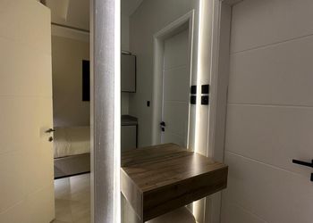استديو هادئ بسرير ماستر 