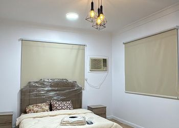 شقة بثلاث غرف نوم وصالة