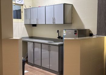 استراحة بمسطح اخضر وجلسه خارجيه