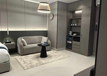 استديو بدخول ذاتي وسرير مريح 