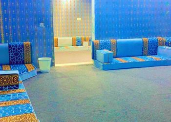 استراحة بمجلس ومسبح خارجي 