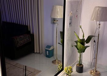 استديو بسرير ماستر وجلسة جانبية 