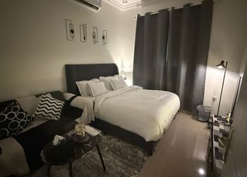 استديو بدخول ذاتي وسرير مريح 