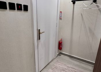 استديو بسرير فردي وجلسة 