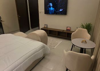 استديو بسرير ماستر