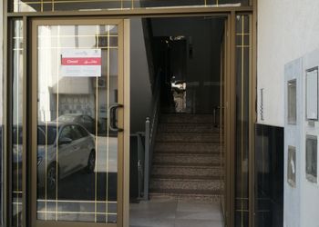 شقة بغرفتين نوم وصالة جلوس