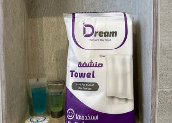 شقة بغرفة معيشة وغرفة نوم 
