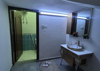 استراحة بألعاب أطفال وجلسة خارجية 
