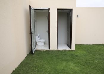 شاليه بركن شواء ومسطح اخضر