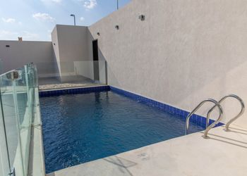 شاليه انيق بطابع يوناني