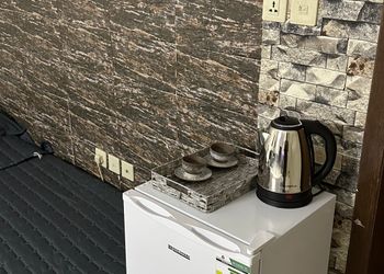 استديو بسرير ماستر وجلسة 