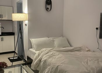 استديو بسرير ماستر ودخول ذاتي