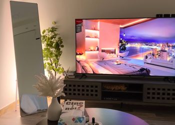 استديو بسرير ماستر وجلسة جانبية 