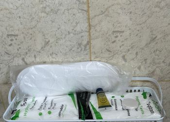 شقة بصالة أنيقة ودخول ذاتي