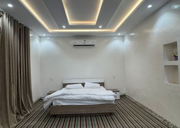 استراحة بمسطحات خضراء 