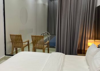 شالية بمجلس مطل على المسبح 