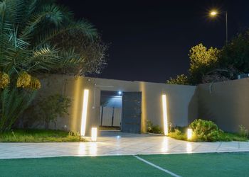 استراحة بمجلس انيق ومسبح خارجي 
