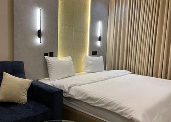 استديو بدخول ذاتي وسرير مريح 