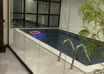 شالية بجلسه خارجيه وألعاب مائية 