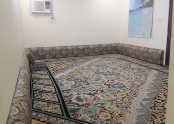 استراحة بجلسة خارجية ومسبح خارجي 