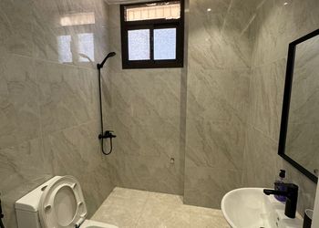 استديو هادئ بدخول ذاتي 