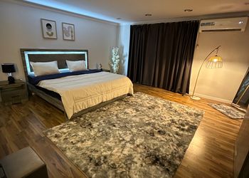 شقة بغرفة نوم ودخول ذاتي 