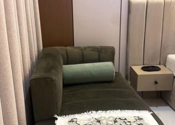 استديو بسرير ماستر وجلسة جانبية 
