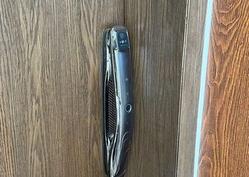شقة بغرفة معيشة وغرفة نوم 