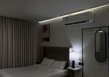 استديو بسرير ماستر