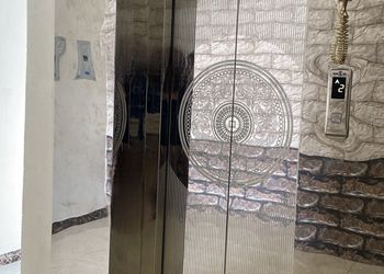 استديو بتصميم أنيق ودخول ذاتي