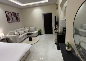 استديو بدخول ذاتي وتصميم هادئ 