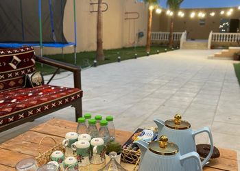 شاليه بمسبح وألعاب مائية