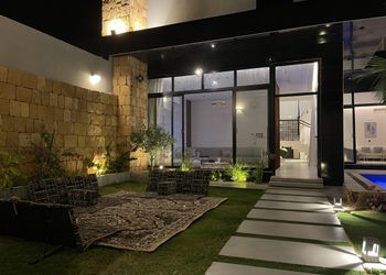 شاليه بتصميم انيق و هادئ