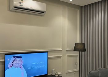 شقة بغرفة نوم وصالة بدخول ذاتي 