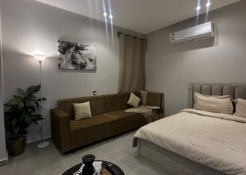 استديو بدخول ذاتي وسرير مريح 