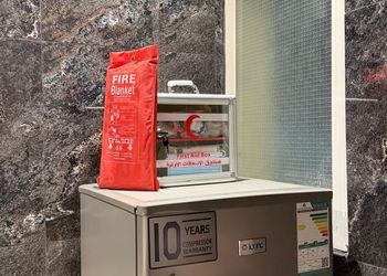 استديو بأثاث مريح وبسيط 
