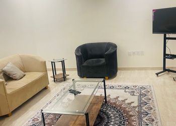 شقة بصالة وغرف نوم