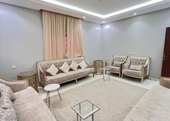 استراحة بمسبح خارجي وأجواء ممتعة 