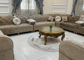شقة بغرفة معيشة وغرفة نوم 