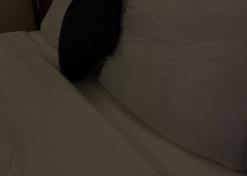 استديو بسرير ماستر وجلسة جانبية 