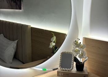 استديو بسرير ماستر وجلسة جانبية 